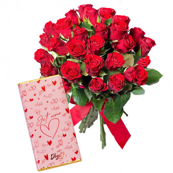LOVE ROSES AND CHOCOLATES - 30 roses