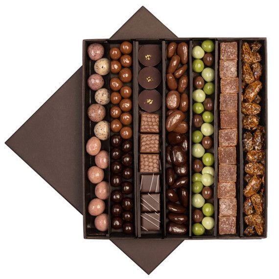 Box of 145 sweets