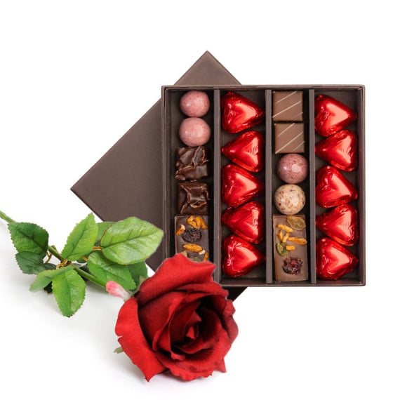 Statement (22 chocolates)