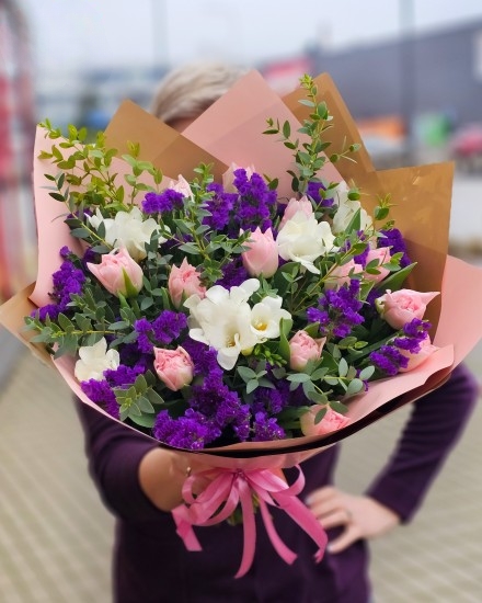 Boquet of tulips and freesia (Small)
