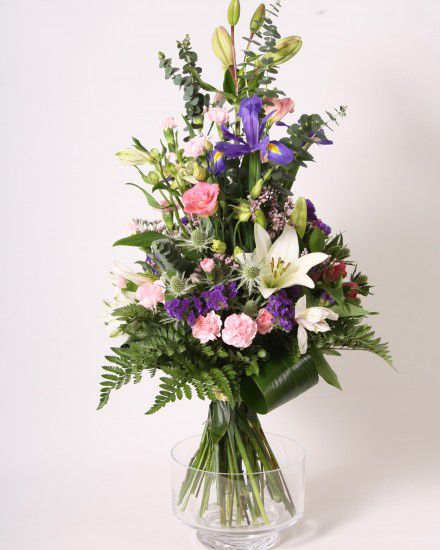 Lively Bouquet (Medium)