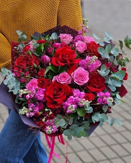 Bright colored bouquet (Small)