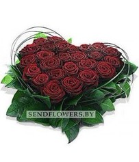 Heart-shaped Red Roses arrangement "Infinite Love"