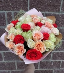 Bouquet of 35 colorful roses