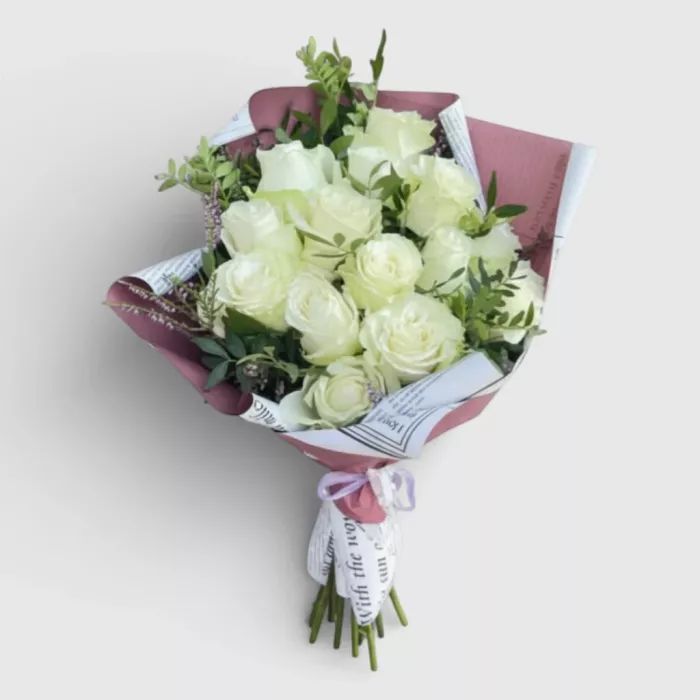 Bouquet of 17 white roses
