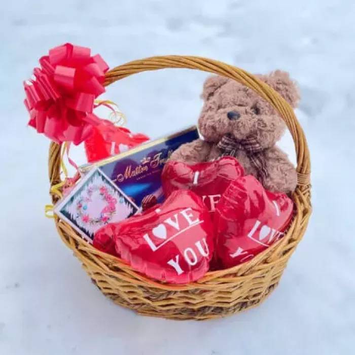 Gift Basket "For Valentine's Day"