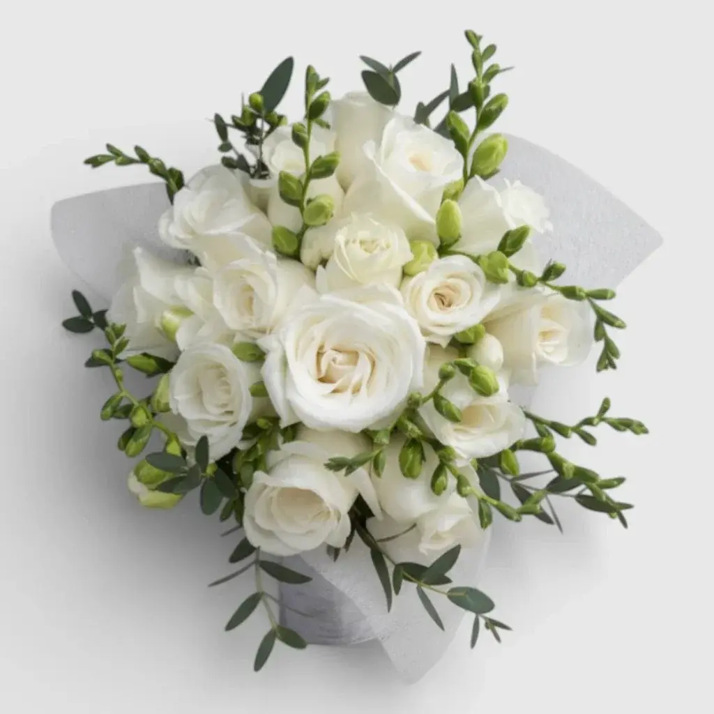 Bouquet of white roses "Unforgettable aroma"