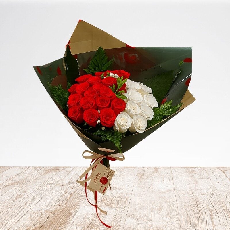 28 Roses Bouquet