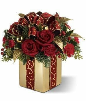 BOX OF ROSES WITH BOW
