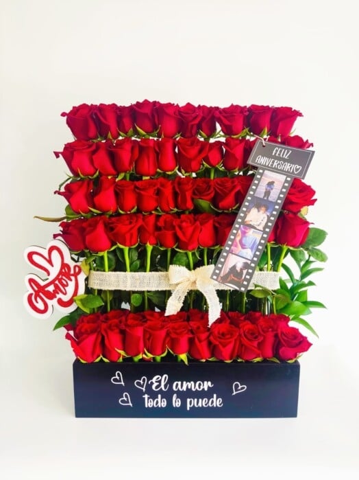 Beautiful floral arrangement with red roses