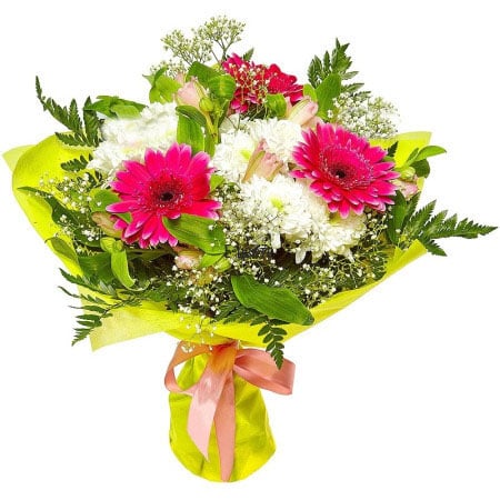 Fresh mixed flower bouquet