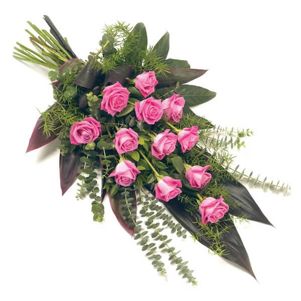 Pink bouquet of roses