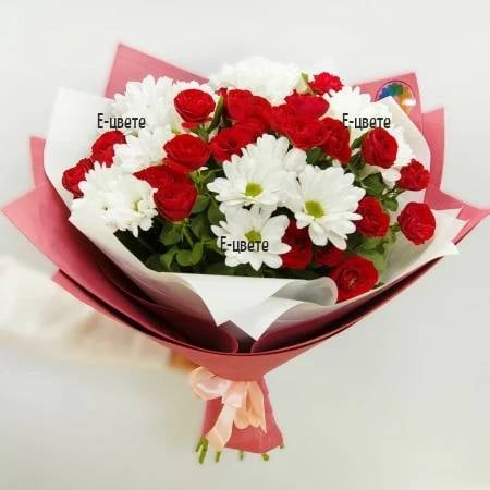 Bouquet of roses and chrysanthemums