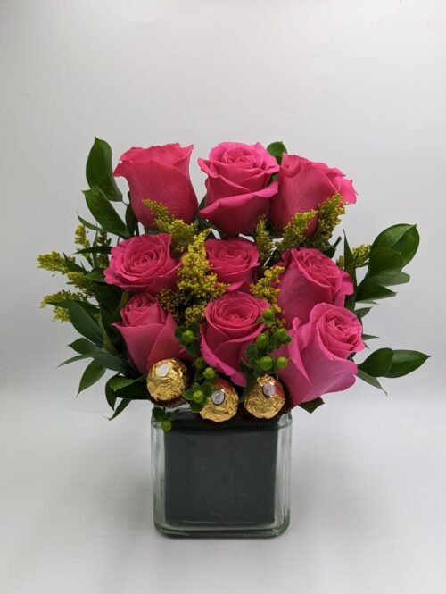 9 Roses Square Vase
