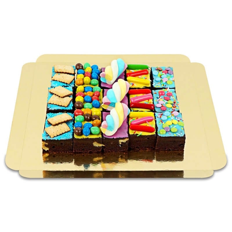 Brownies with colorful decoration mix (15 pcs)