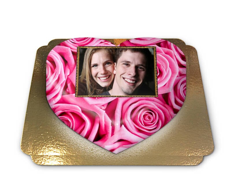 Photo cake with pink roses in the shape of a heart (Medium((25×24 cm)15 pieces))