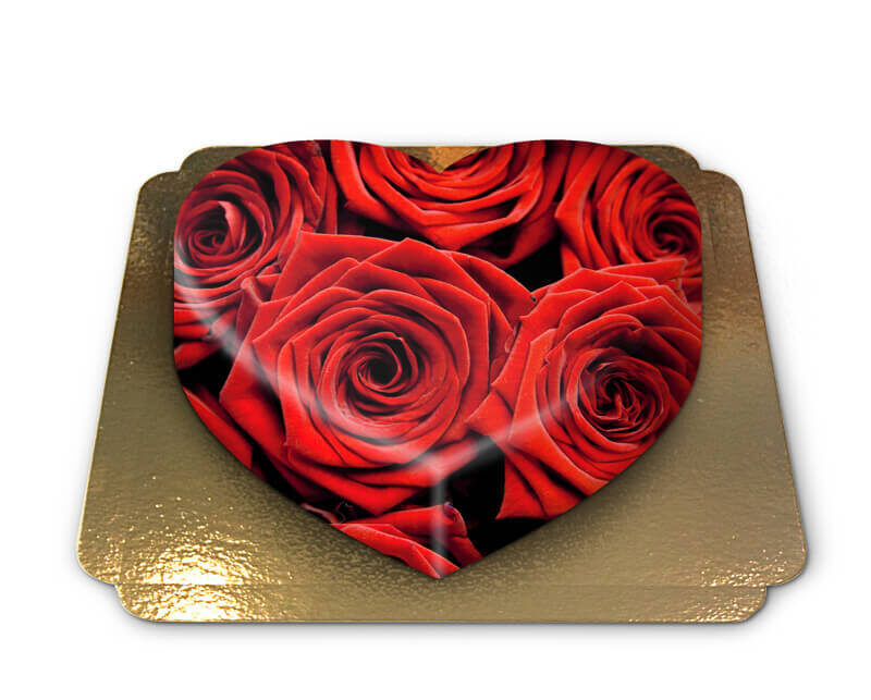 Red rose cake in heart shape (Large ((34×31 cm) 38 pieces))