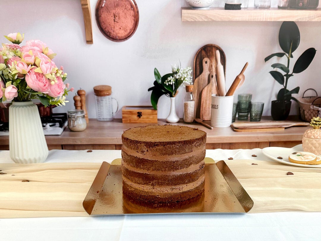 Chocolate Naked Cake - various sizes (Small (18 cm (12 pieces)))