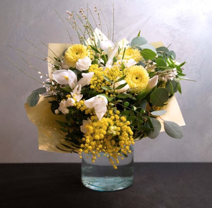 YELLOW FANTASY BOUQUET