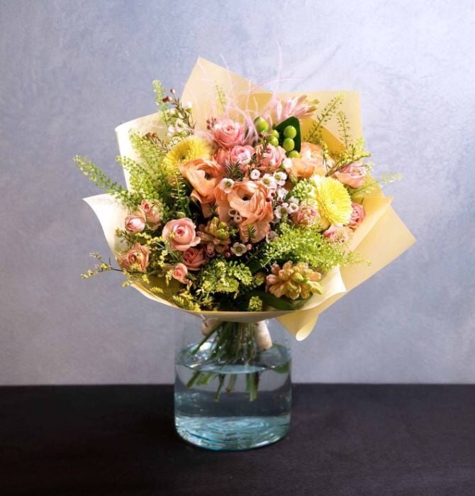 CREAM DELIGHT BOUQUET