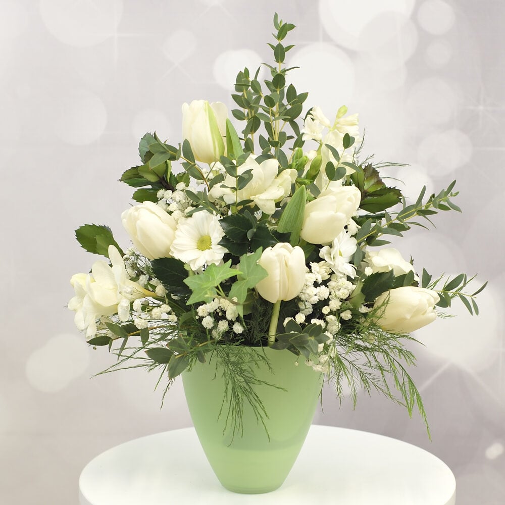 Snow-white bouquet of flowers