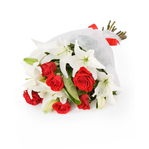 White lilies with roses