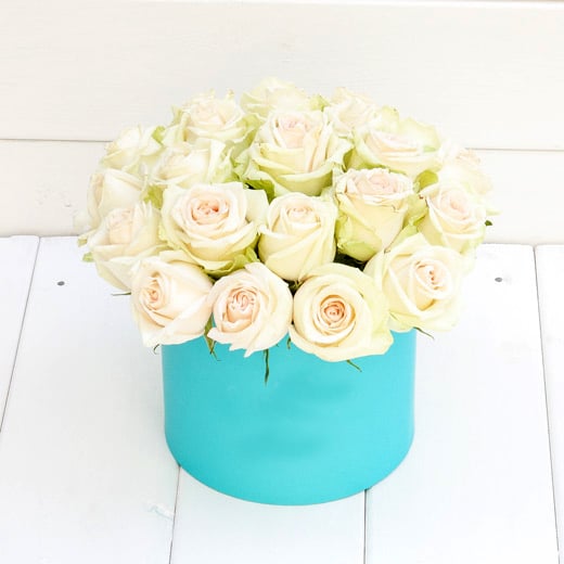 Flower Box Ivory Roses
