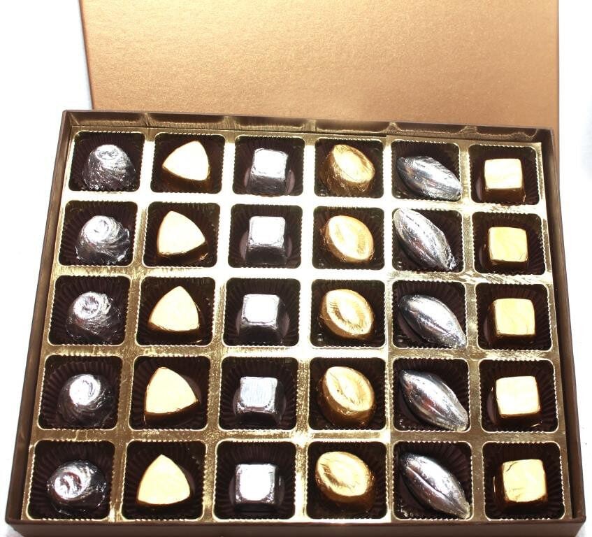 Luxury Deluxe - 30 chocolates